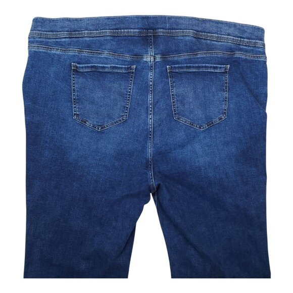 Torrid Womens Lean Jean Slim Boot Super Soft Denim Size 4S Blue Pull On - Picture 6 of 10